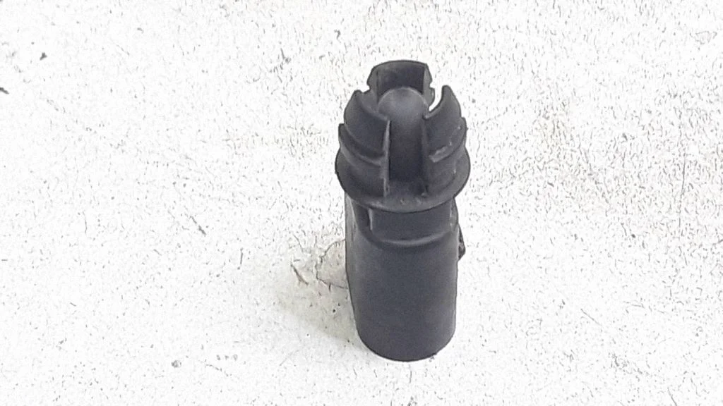 Outside/exterior temperature sensor – Volkswagen Passat B5.5 (2001-2005)