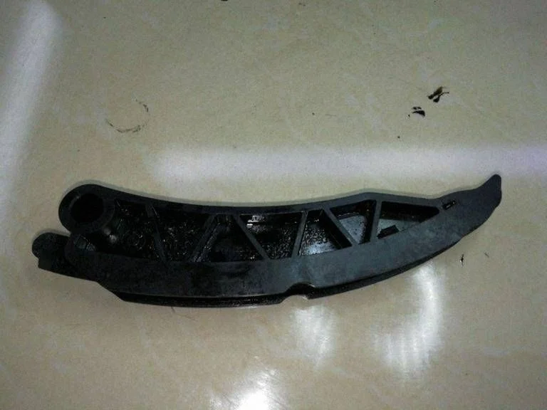 Ślizg łańcucha rozrządu – BMW Seria 5 E60 E61 (2004-2010)