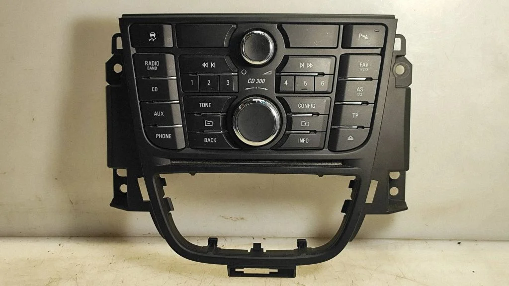 Head unit multimedia control – Opel Cascada (2013-)