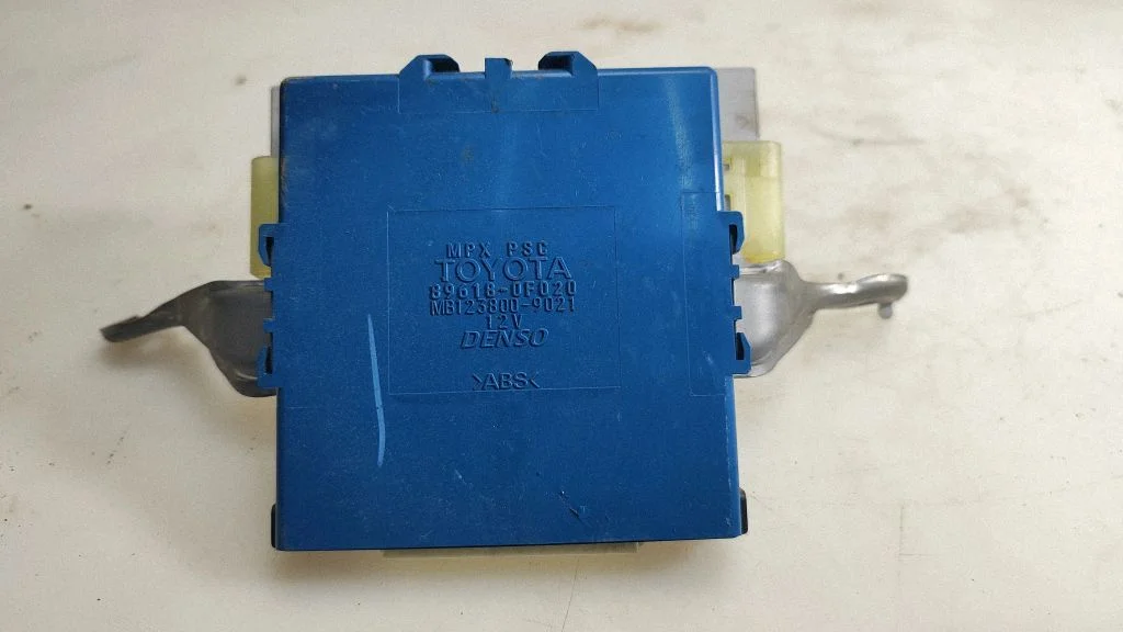 Power management control unit – Toyota Corolla Verso AR10 (2004-2009)
