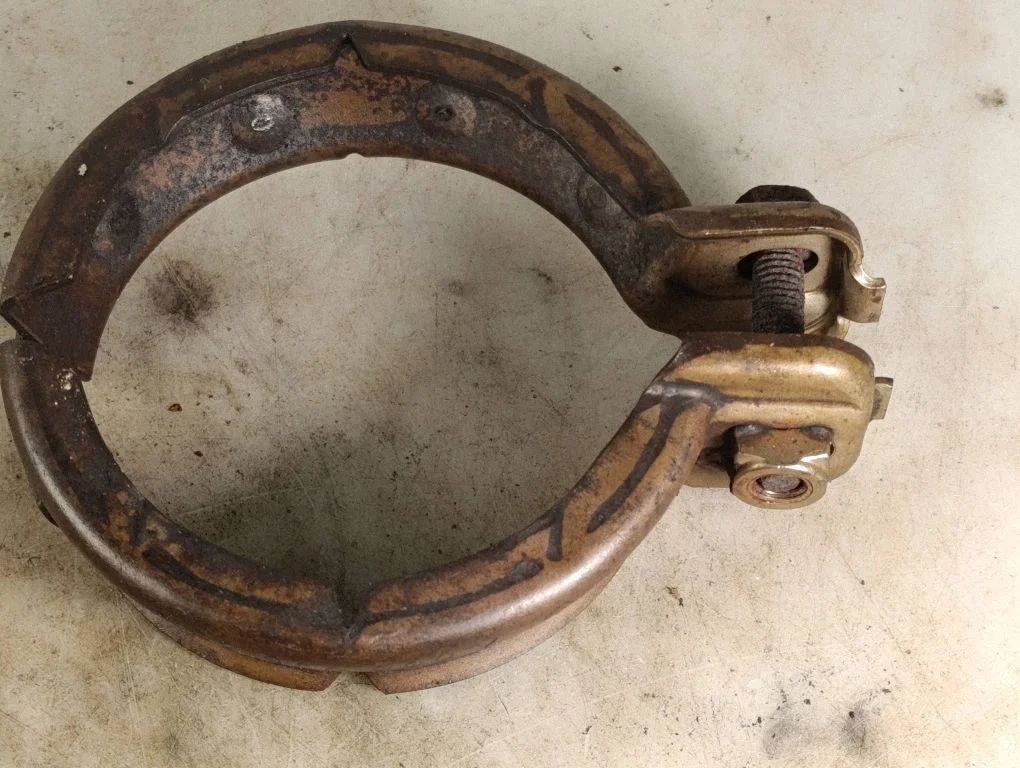 Muffler pipe connector clamp A0009958902