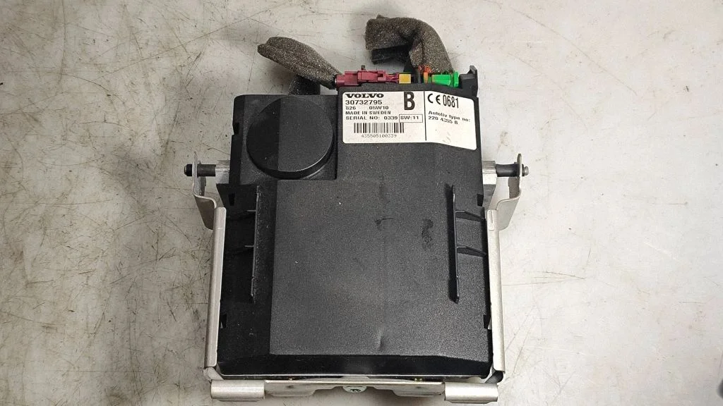 Phone control unit/module – Volvo V50 (2004-2007)