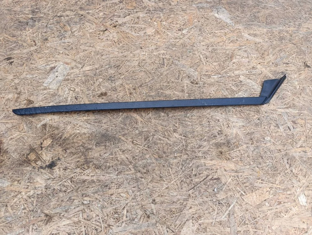Windshield trim 86141Q0000