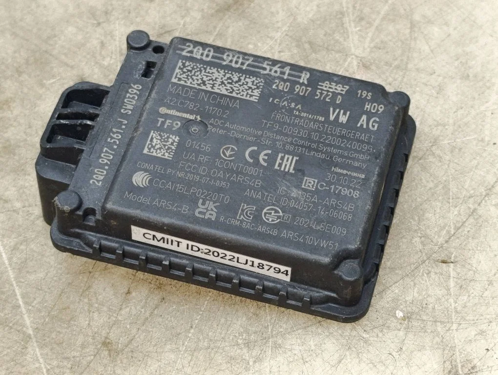 Radar Distronic 2Q0907561R