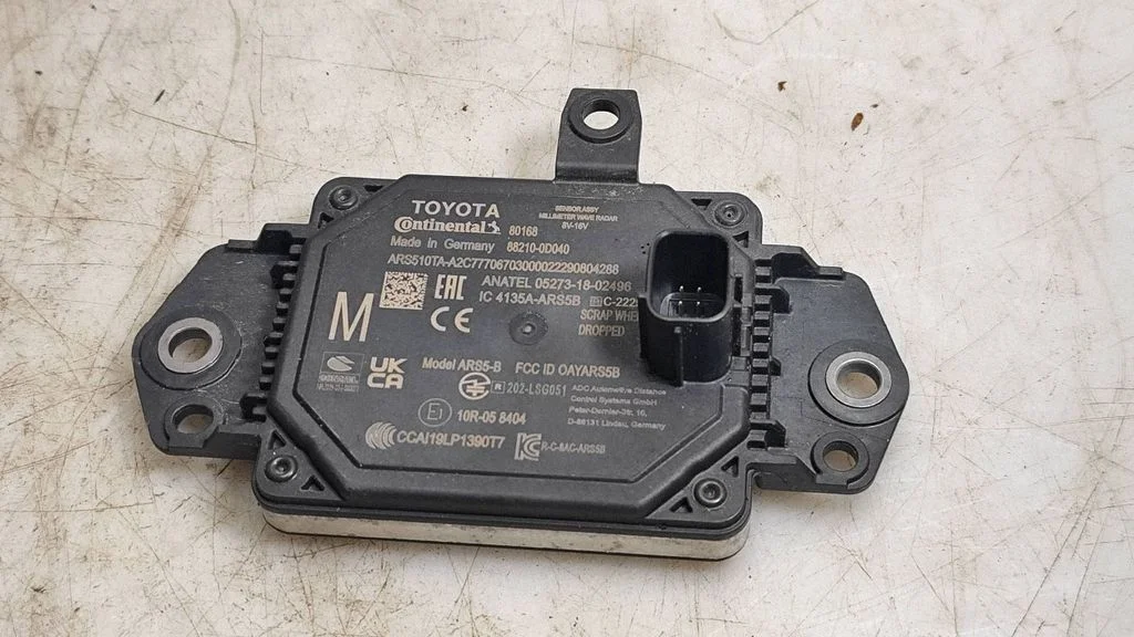 Distronic sensor radar 882100D040