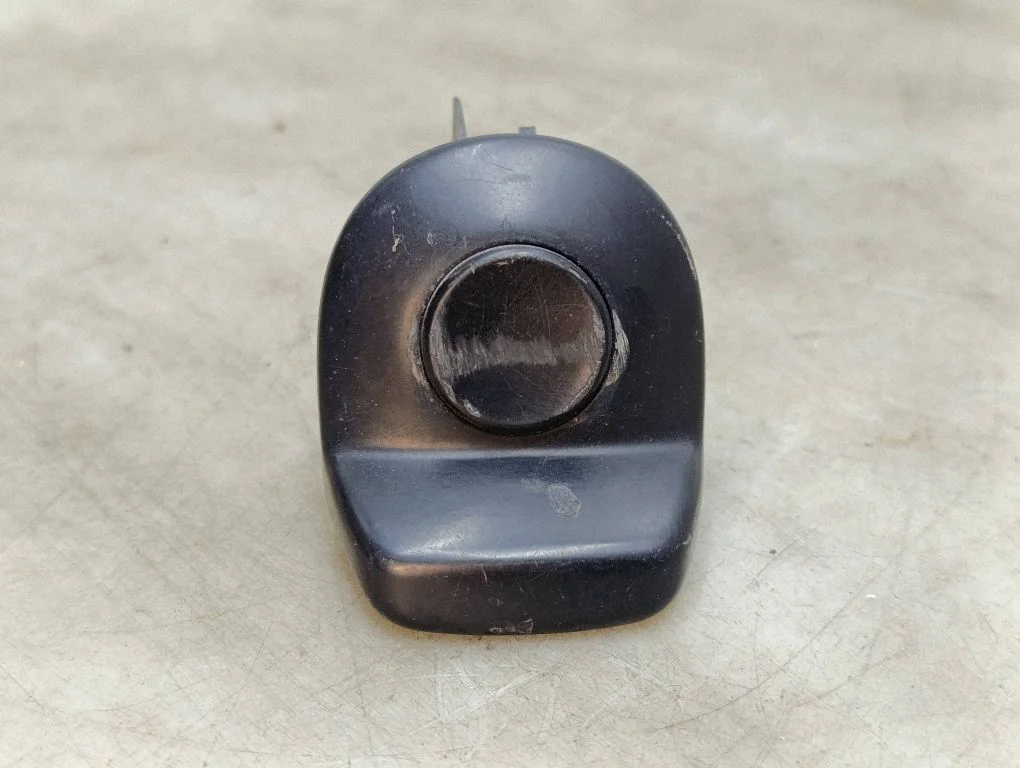 Tailgate opening switch 1S0827566 – Volkswagen e-Up (2016-)