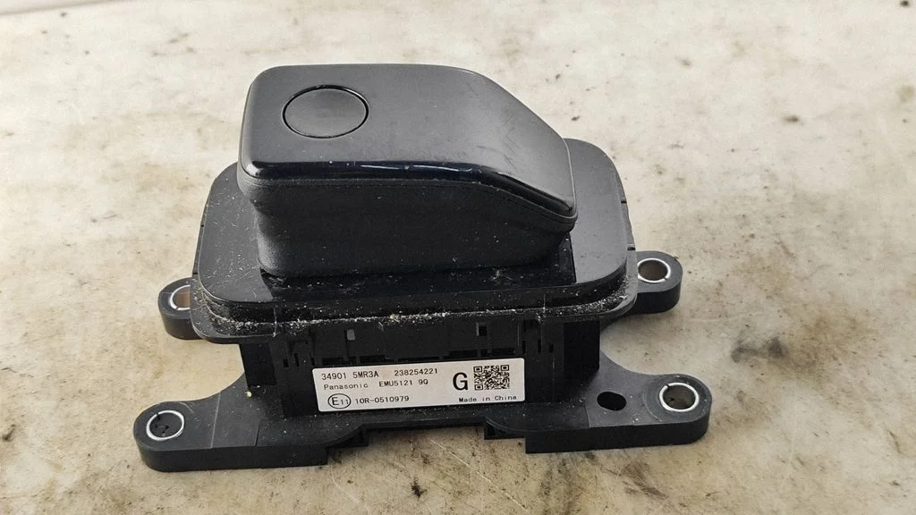 Gear selector – Nissan Qashqai J12 (2021-)