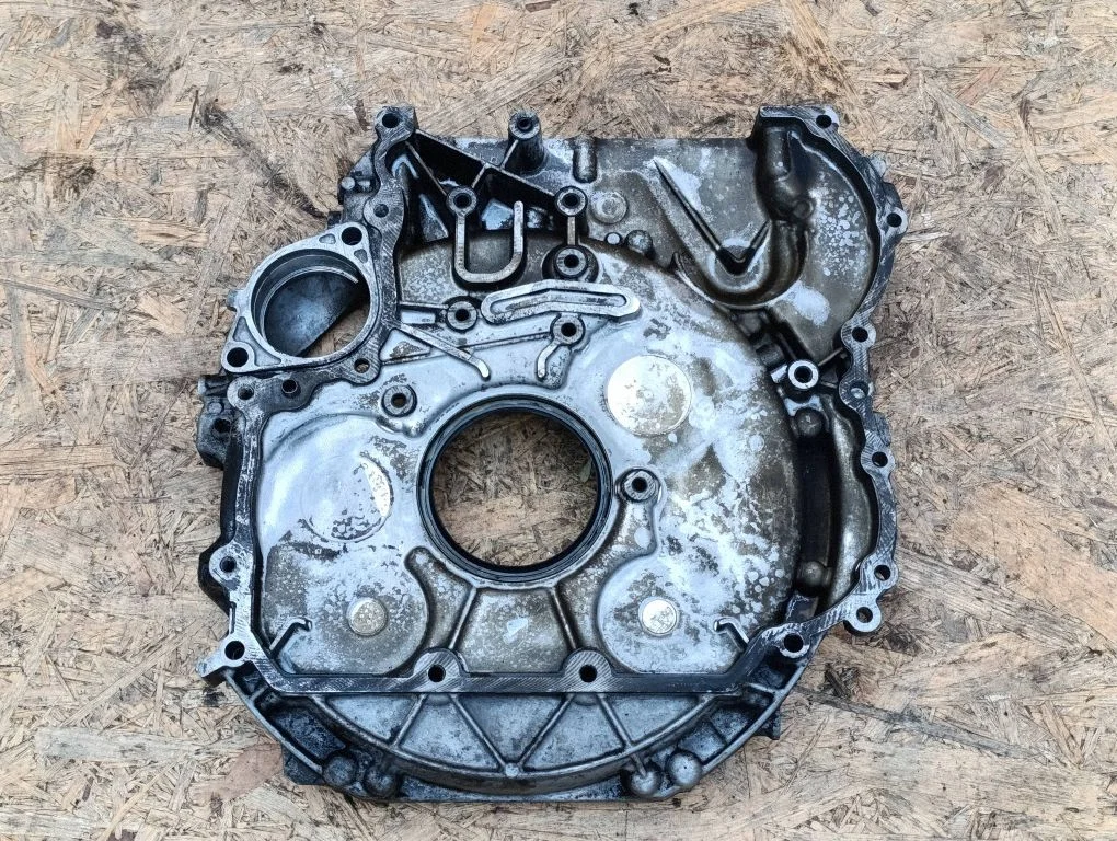 Timing chain cover – Mercedes-Benz E-Class W212 (2009-2016)