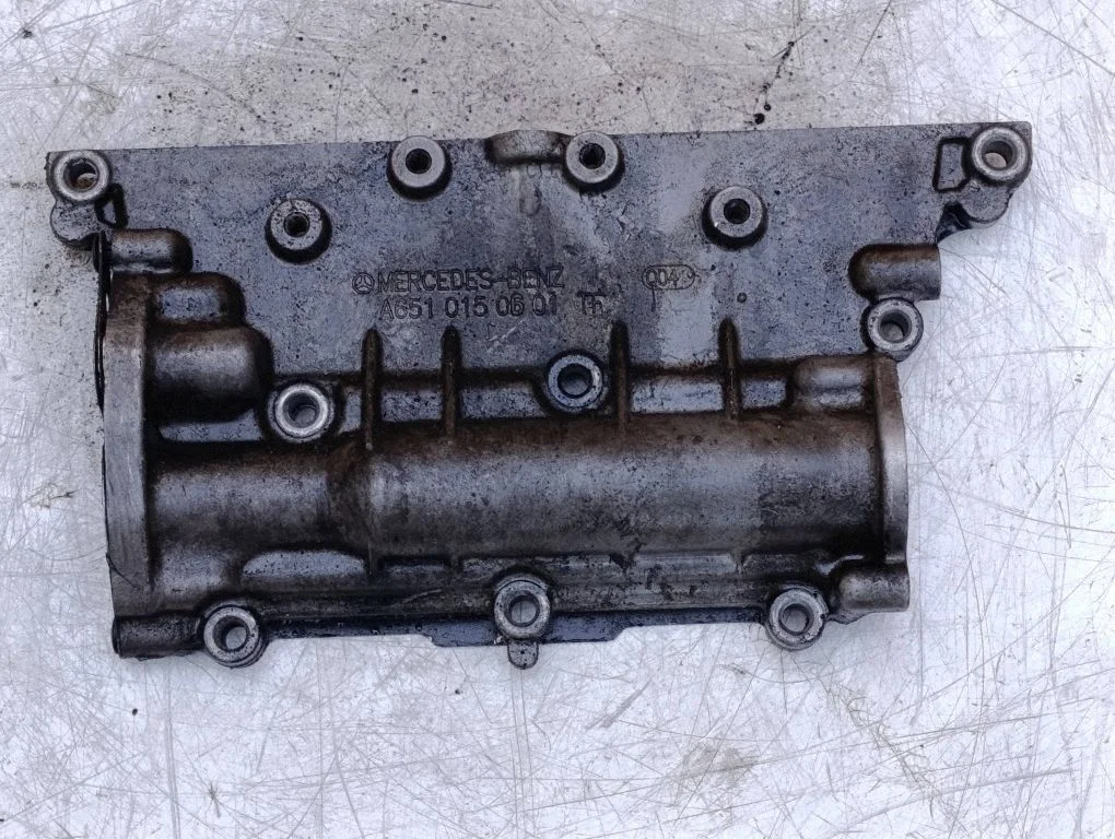 Timing chain cover – Mercedes-Benz E-Class W212 (2009-2016)