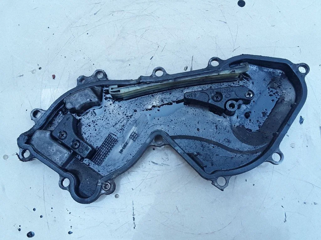 Timing chain cover – Nissan Primera (2002-2007)