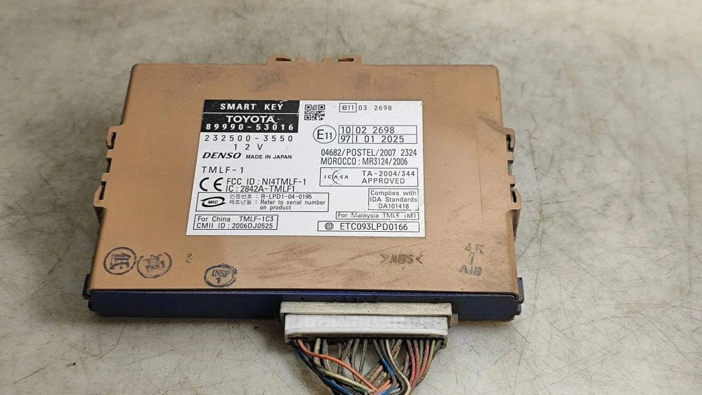 Keyless (KESSY) go control unit/module – Lexus IS 220D-250-350 (2006-2013)