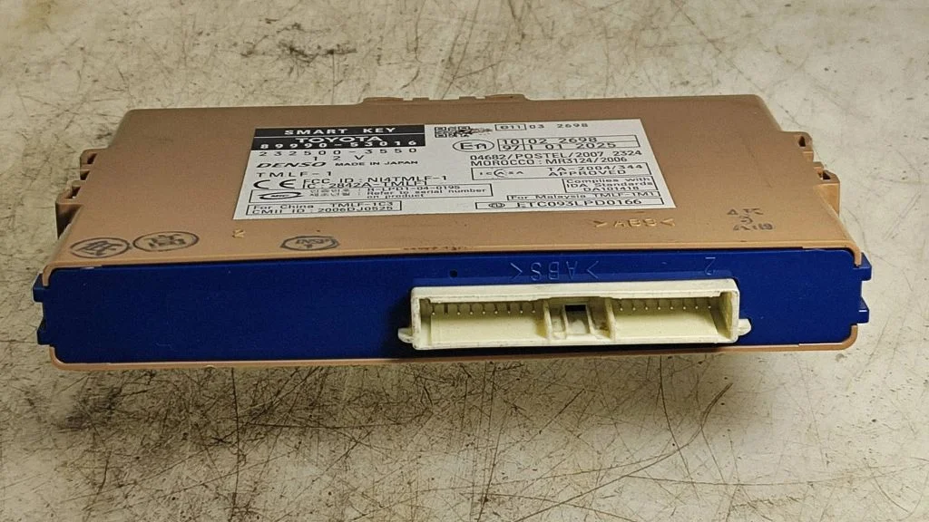 Keyless (KESSY) go control unit/module – Lexus IS 220D-250-350 (2006-2013)