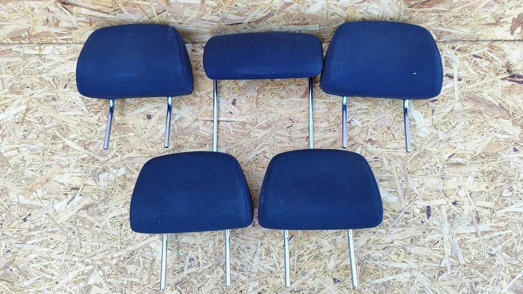Front seat headrest – Opel Astra H (2004-2012)