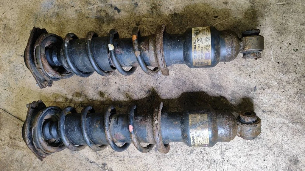 Rear shock absorber with coil spring – Subaru Outback (2007-2009)
