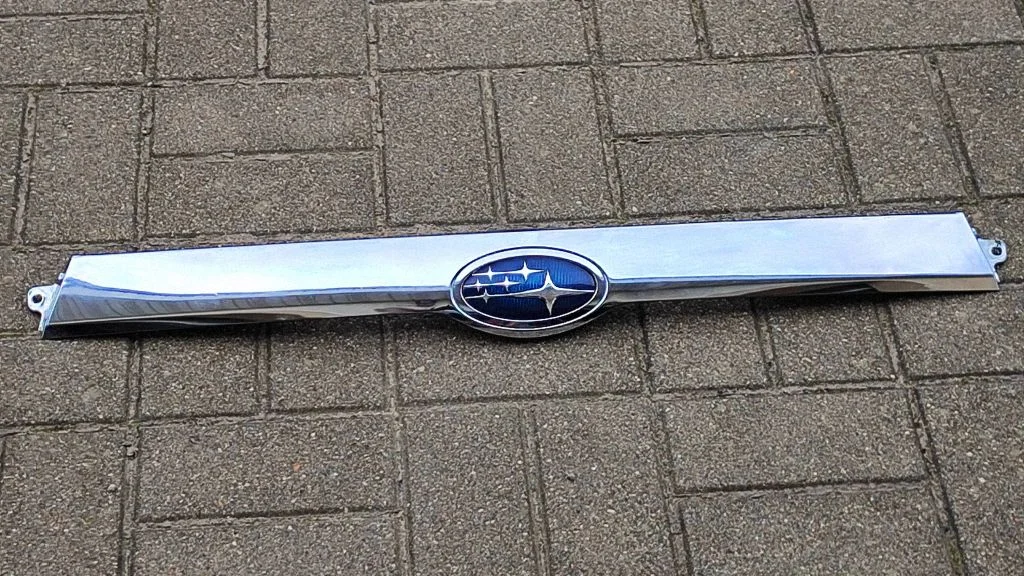 Tagaluugi numbrivalgustuse liist – Subaru Impreza III (2008-2011)