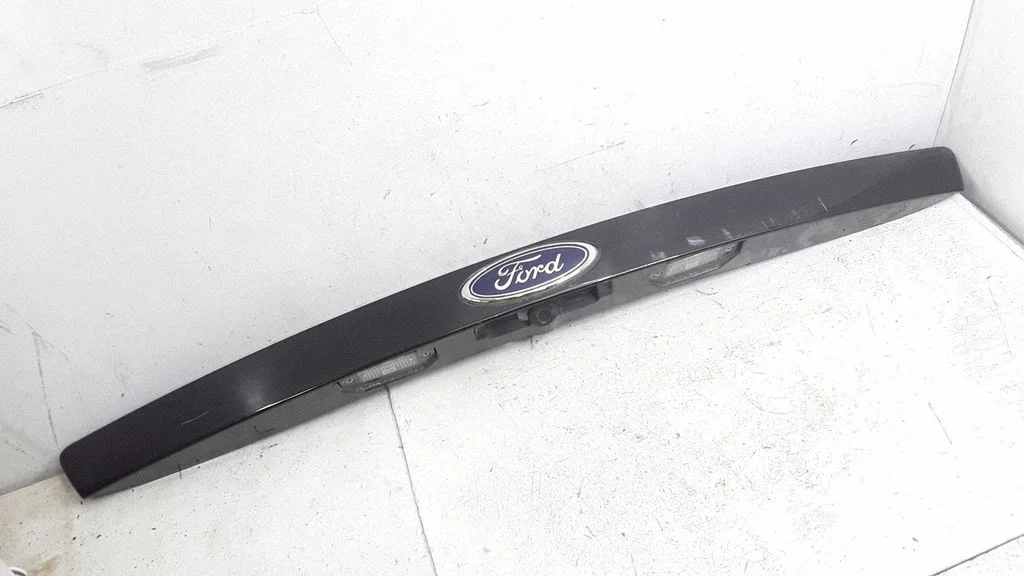Tagaluugi numbrivalgustuse liist – Ford Mondeo Mk III (2000-2007)