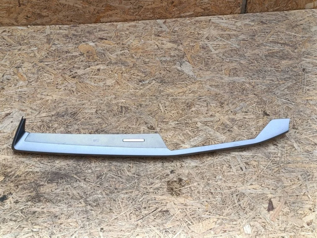 Panel trim 8Y2853189A