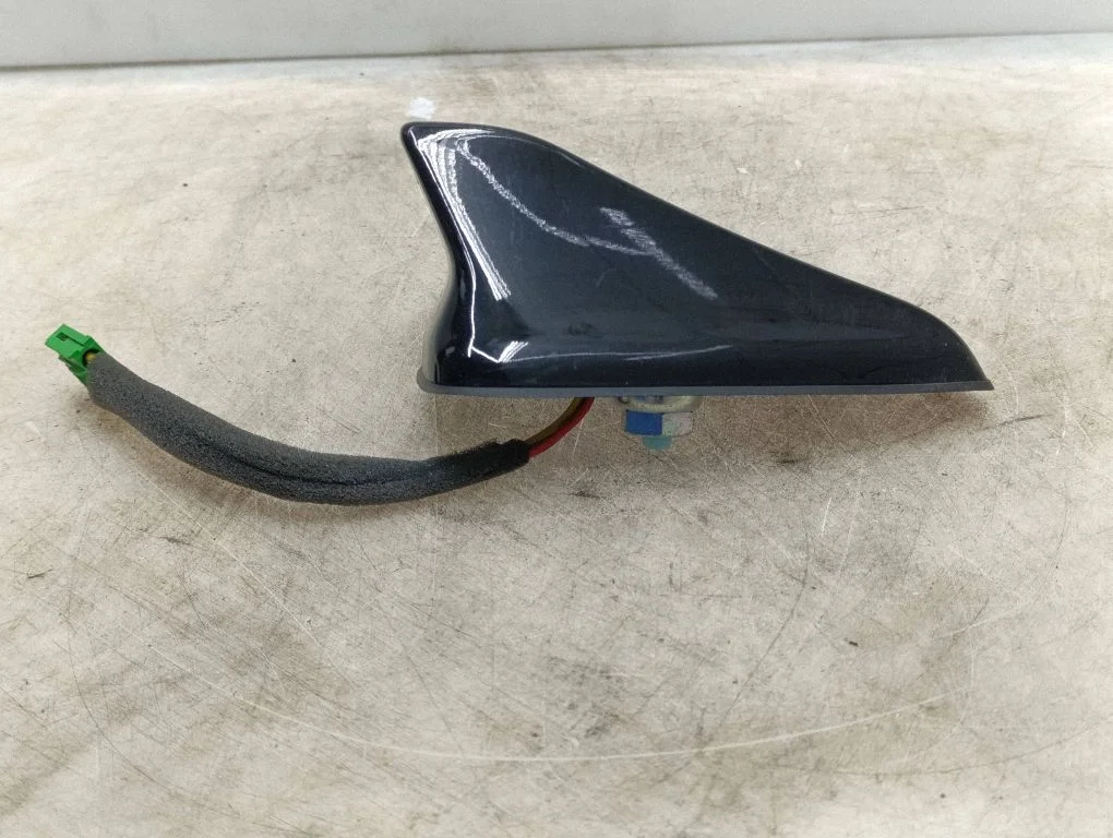 Radio antenna 96210Q0100EB