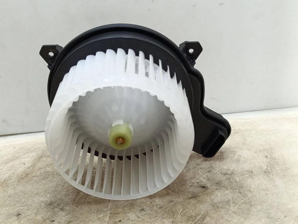 Air conditioning/heating control unit – Ford Mustang Mach-E (2020-)