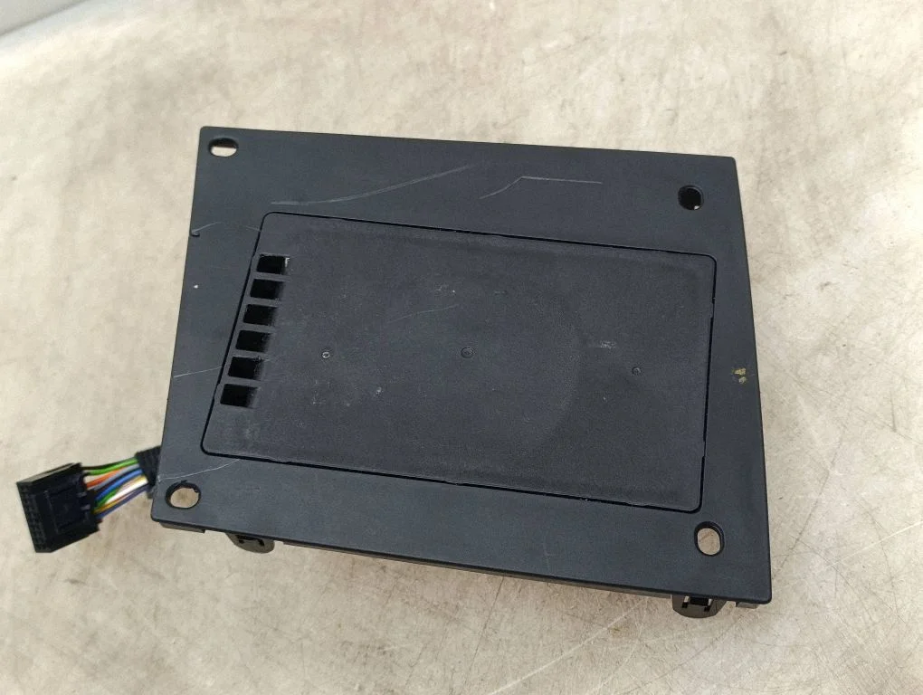 Wireless charging module – Hyundai Bayon (2021-)