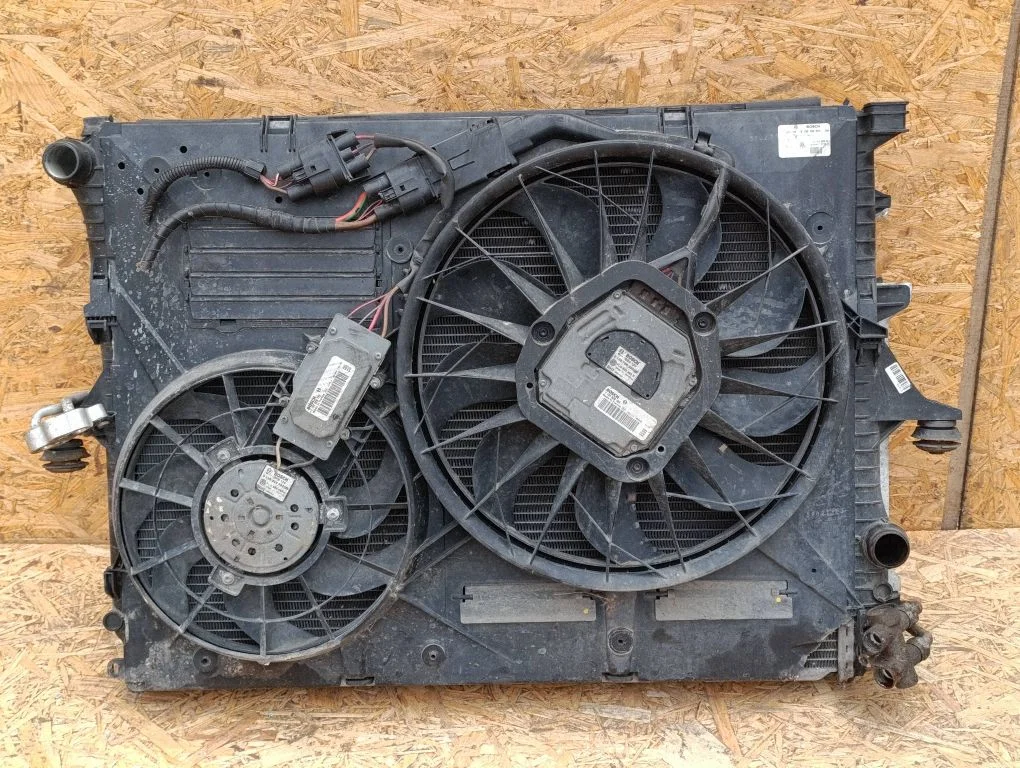 Radiaatorite komplekt 7L0959455E