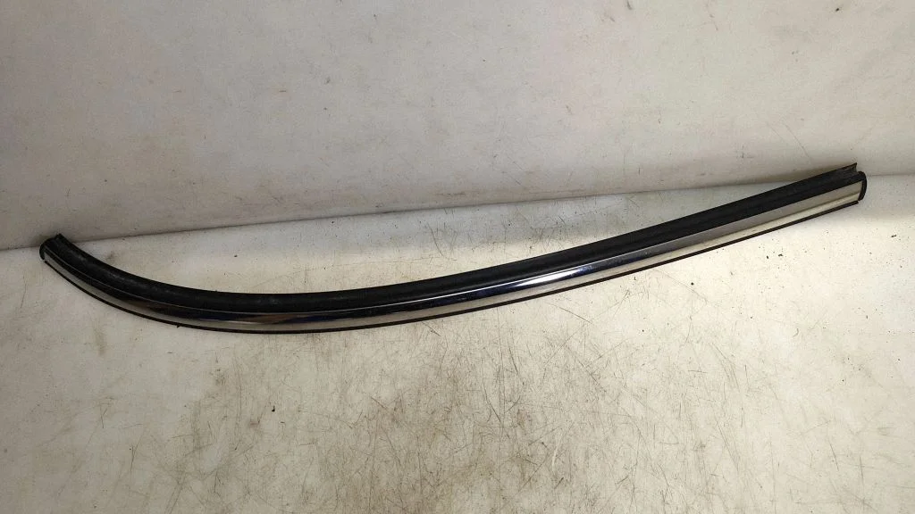 Rear side glass trim – Mini Cooper Countryman R60 (2011-2016)