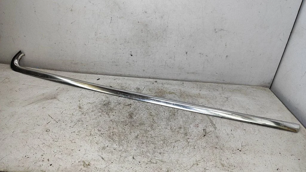 Rear side glass trim – Audi A6 Allroad C6 (2006-2011)
