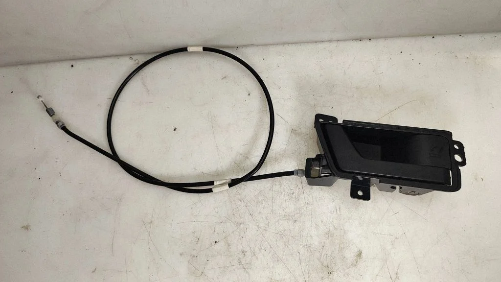 Istme reguleerimiskäepide – Subaru Outback (2007-2009)
