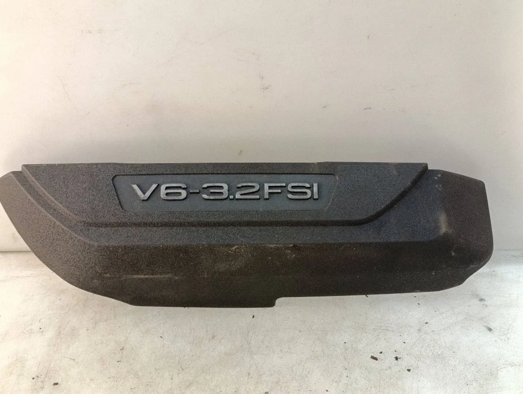 Mootorikapoti iluliist – Audi A4 S4 B7 8E 8H (2005-2008)
