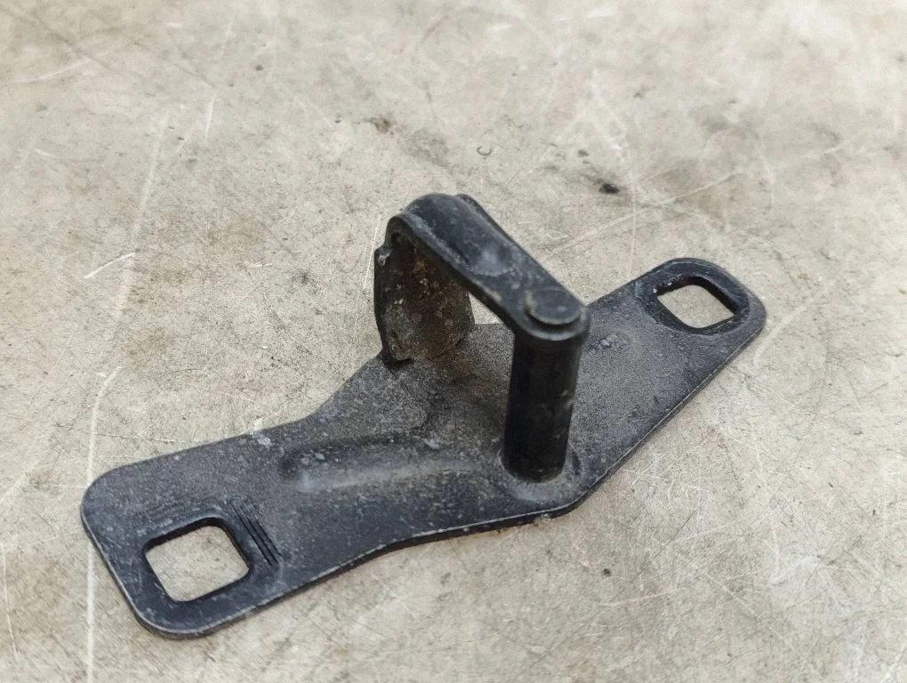 Trunk lock loop – Audi A6 Allroad C6 (2006-2011)