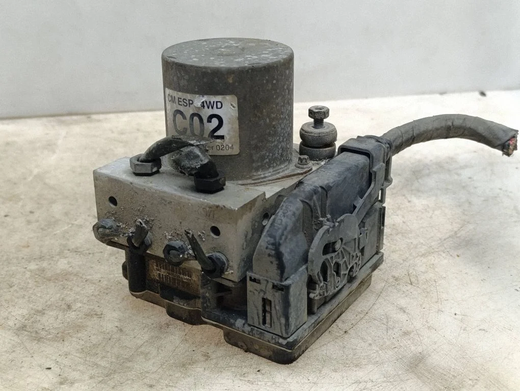 ABS block – Hyundai Santa Fe (2006-2012)