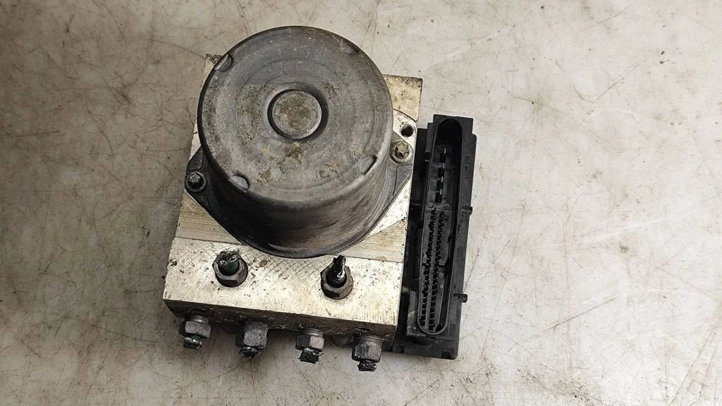 ABS block – Renault Megane II (2006-2008)
