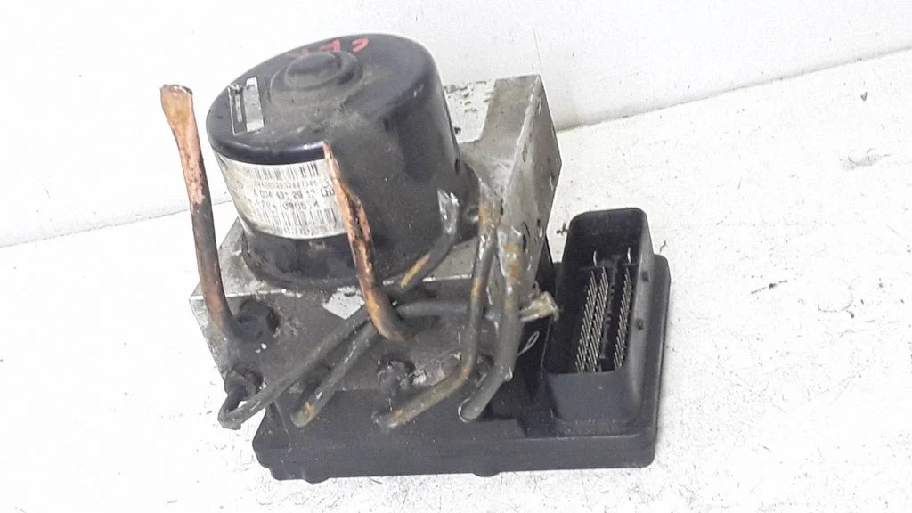 ABS block – Mercedes-Benz CLK-Class A209 C209 (2002-2009)