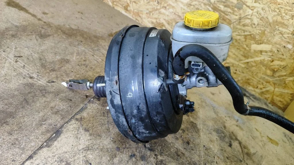 Piduri vaakumvõimendi 986G215T