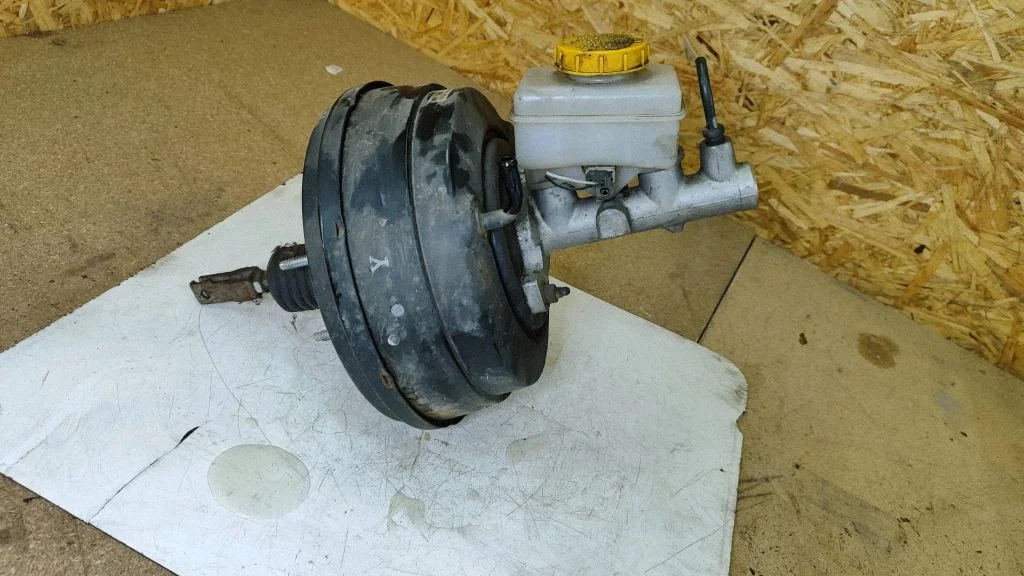 Piduri vaakumvõimendi 892G215T