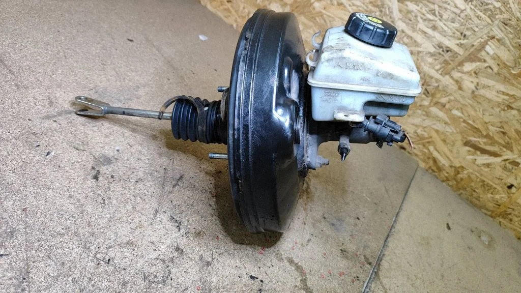 Brake booster 360573521