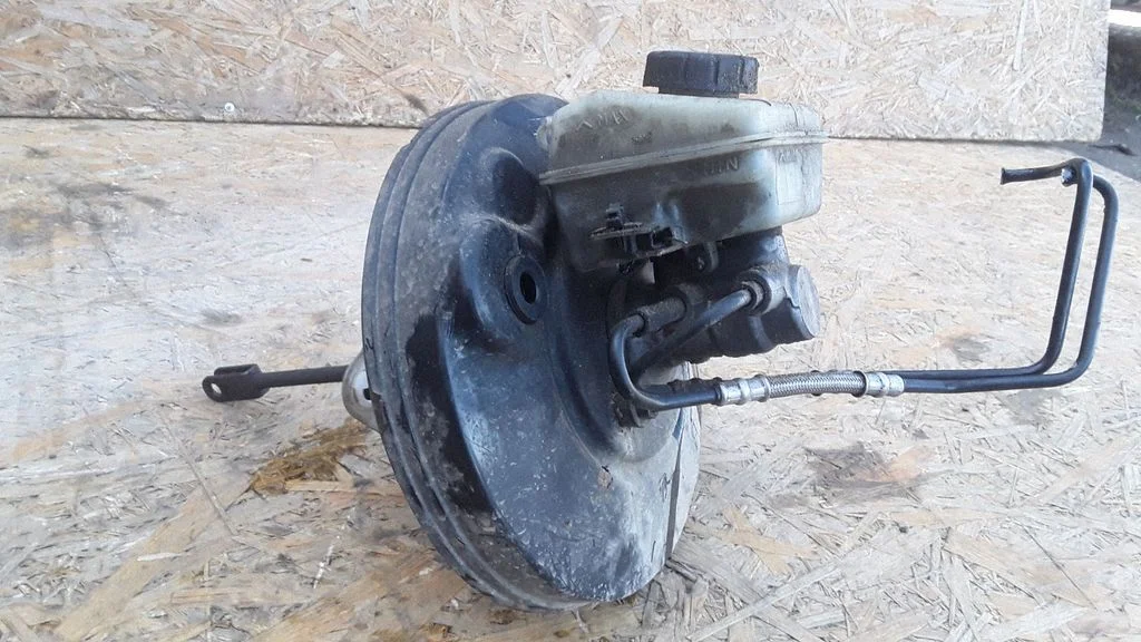 Brake booster – Opel Astra H (2004-2012)