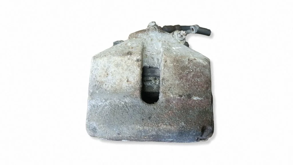 Front brake caliper – right