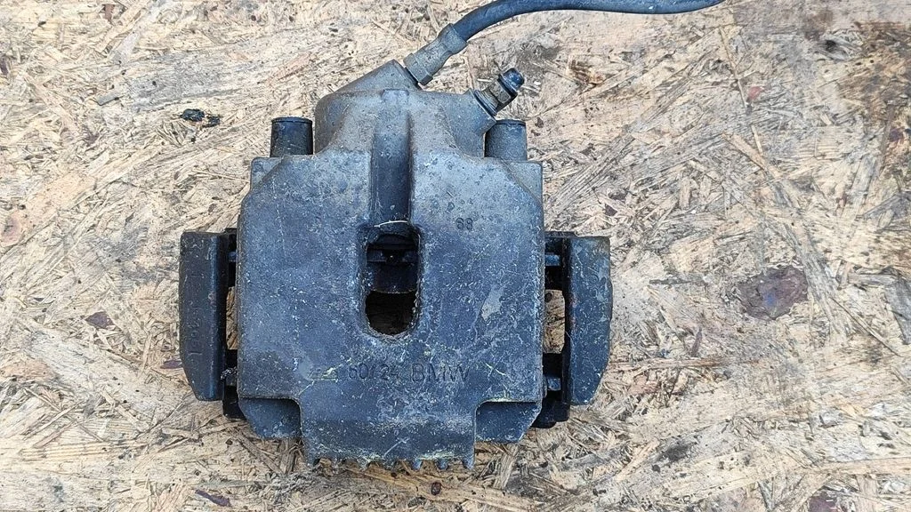 Front brake caliper – BMW 5 Series E60 E61 (2004-2010)