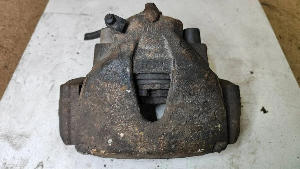Front brake caliper – Opel Astra H (2004-2012)