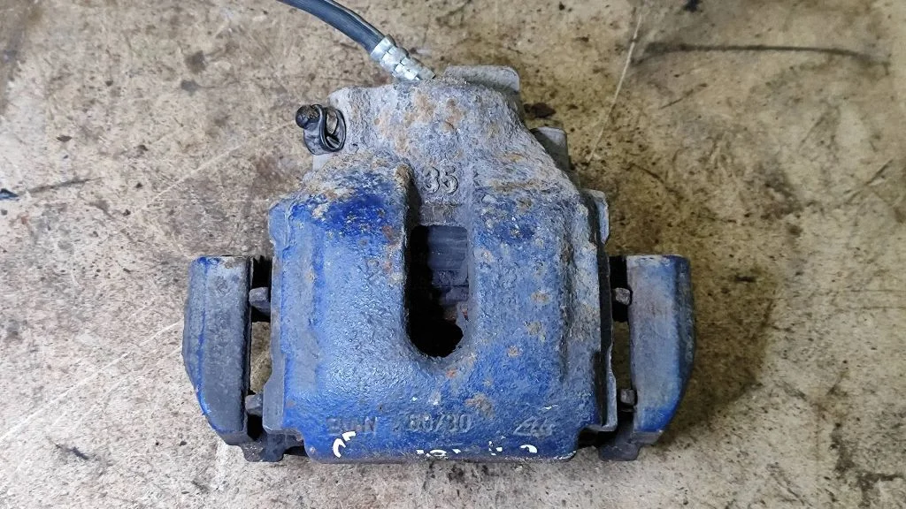 Front brake caliper – BMW X5 E53 (1999-2006)