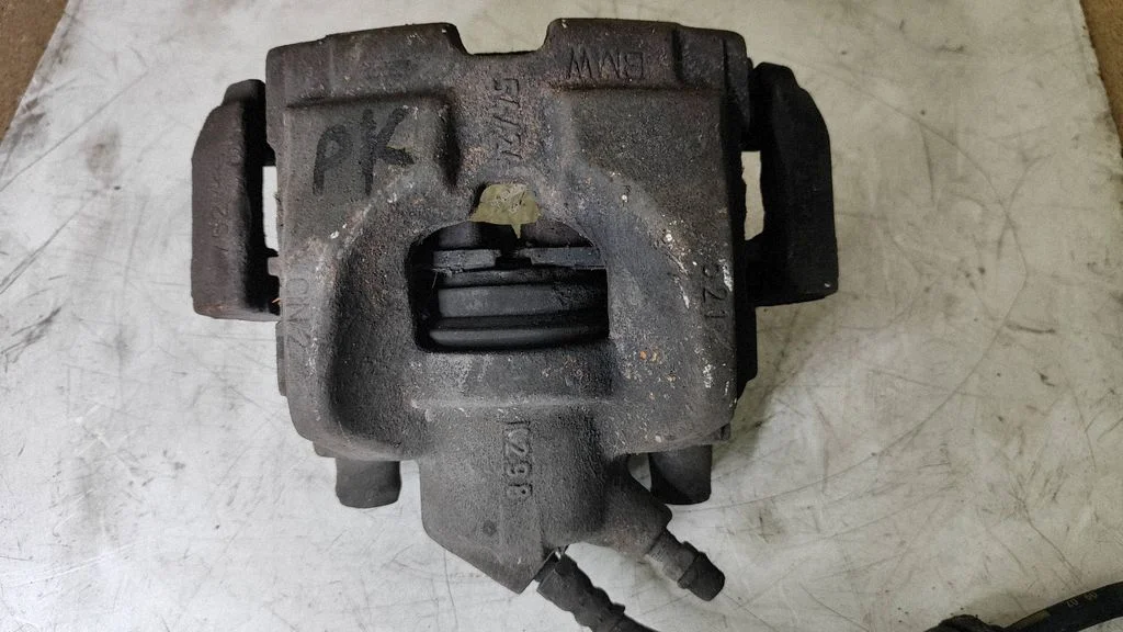 Front brake caliper – BMW 3 Series E90 E91 (2005-2012)