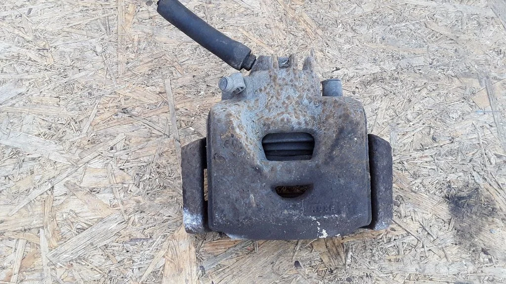 Front brake caliper – Citroen C4 I (2004-2010)