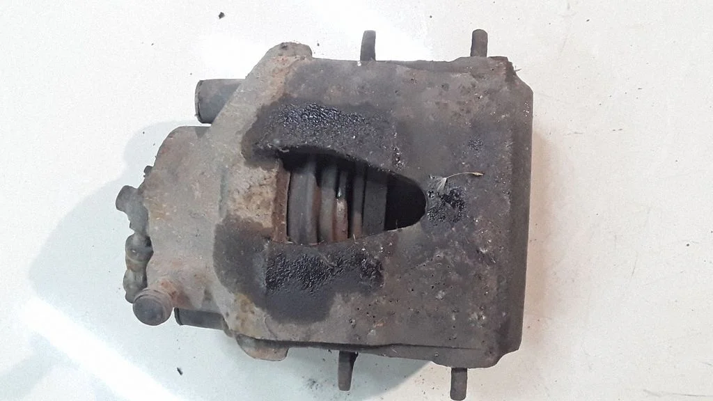 Front brake caliper – Volkswagen Golf IV (1998-2005)