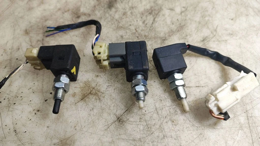 Brake pedal sensor switch
