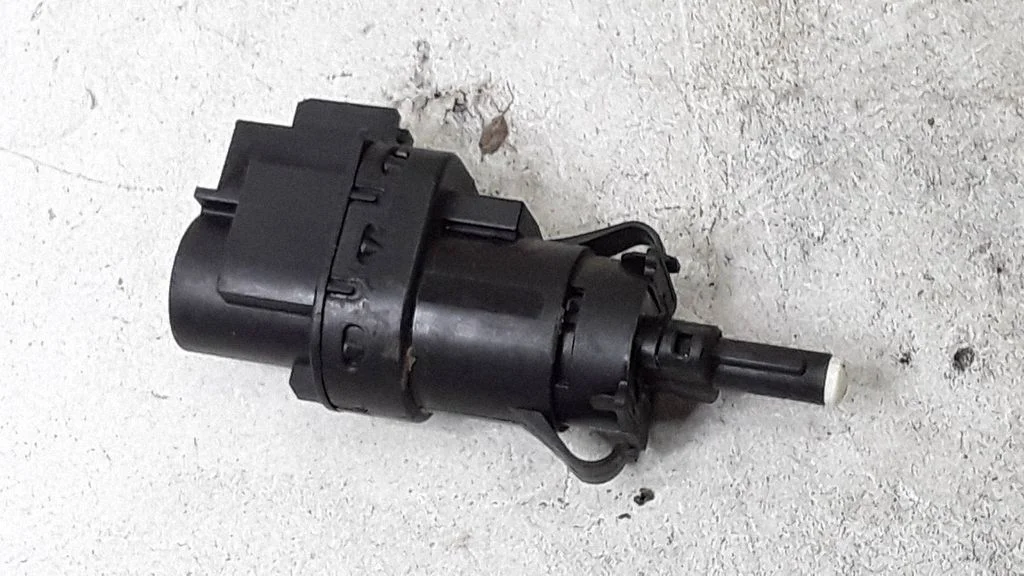 Brake pedal sensor switch – Ford Mondeo MK IV (2007-2014)