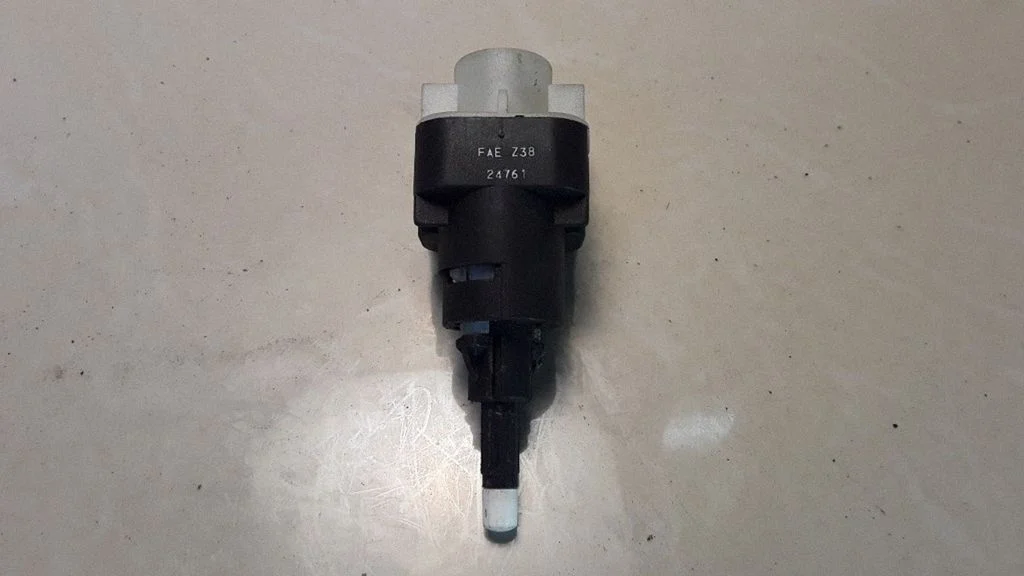 Brake pedal sensor switch – Seat Cordoba (6L) (2002-2009)