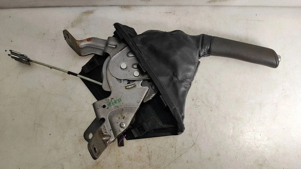 Handbrake/parking brake lever assembly – Subaru Forester SH (2008-2013)