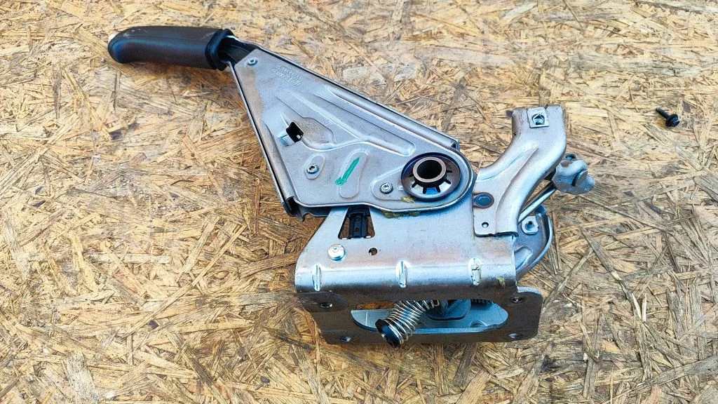 Handbrake/parking brake lever assembly – Opel Cascada (2013-)