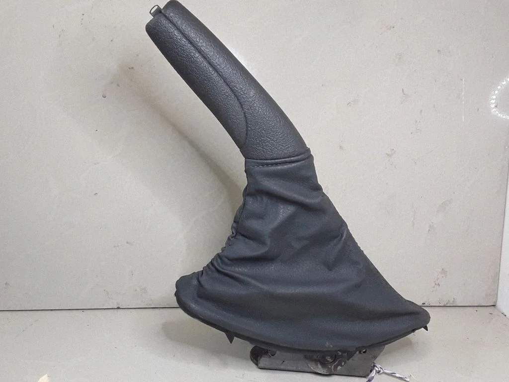 Handbrake/parking brake lever assembly – Citroen C5 (2001-2004)